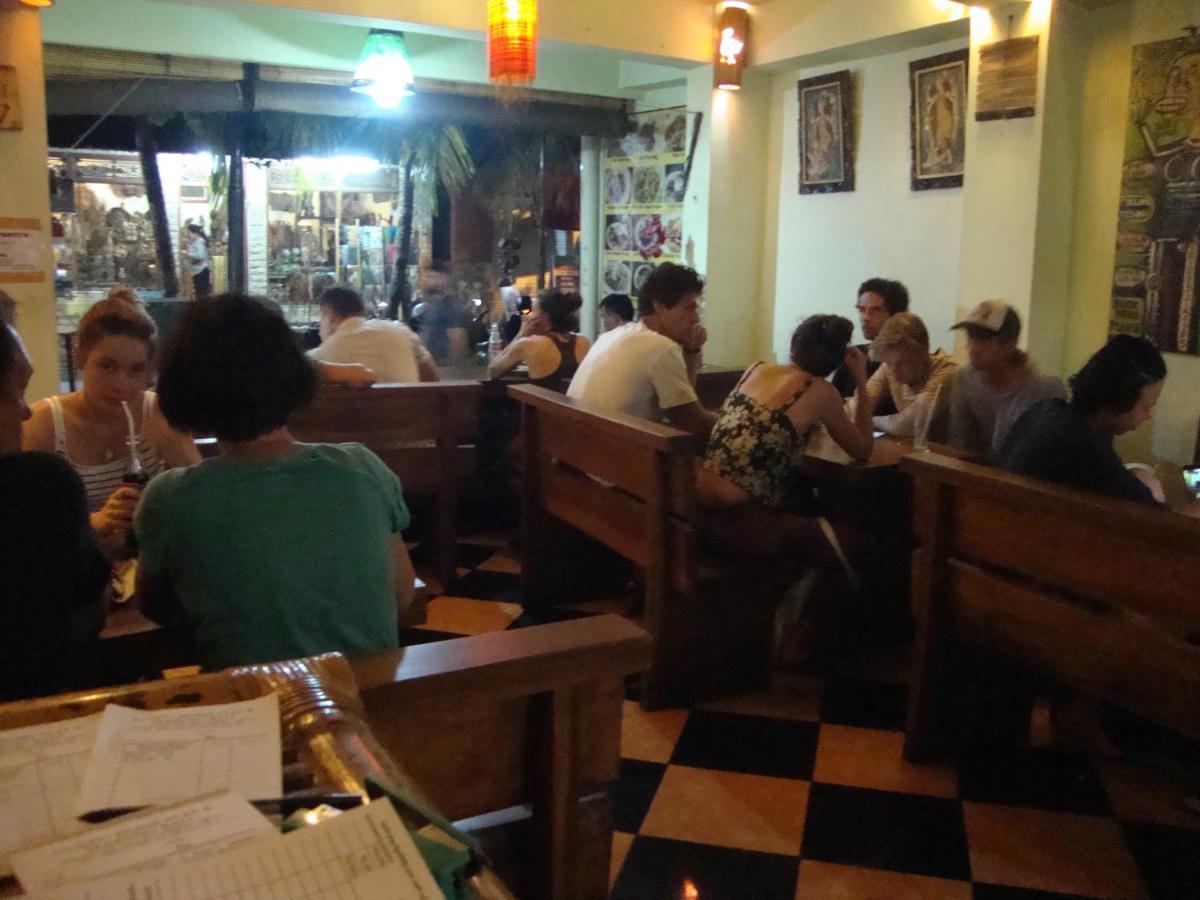 Gusti Home Stay Ubud Exterior foto