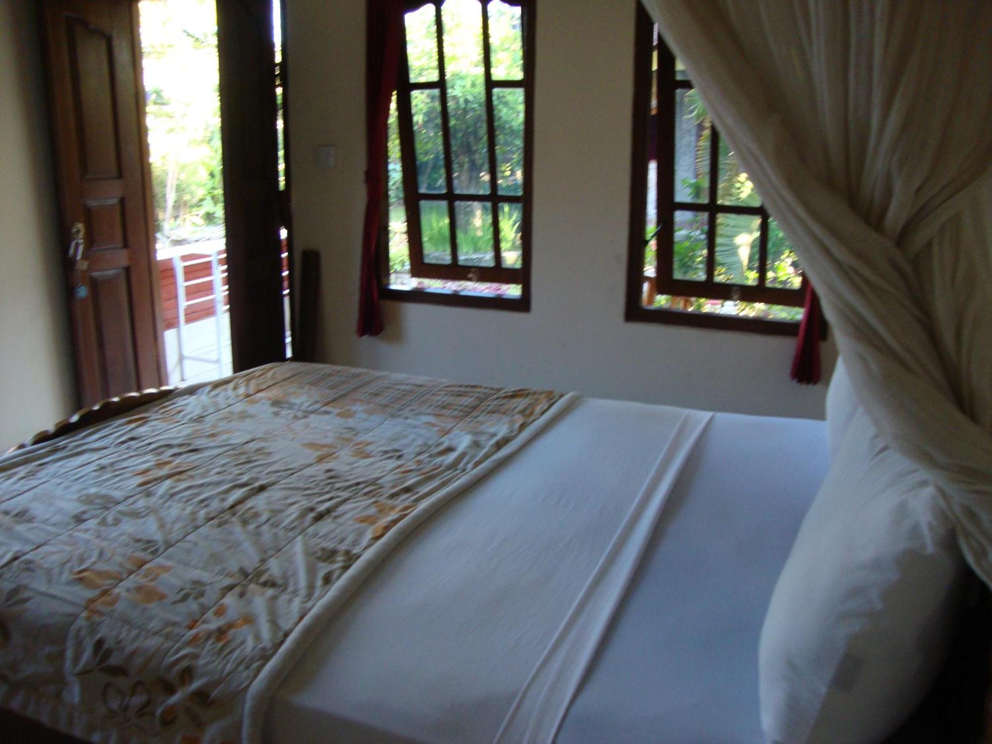 Gusti Home Stay Ubud Quarto foto