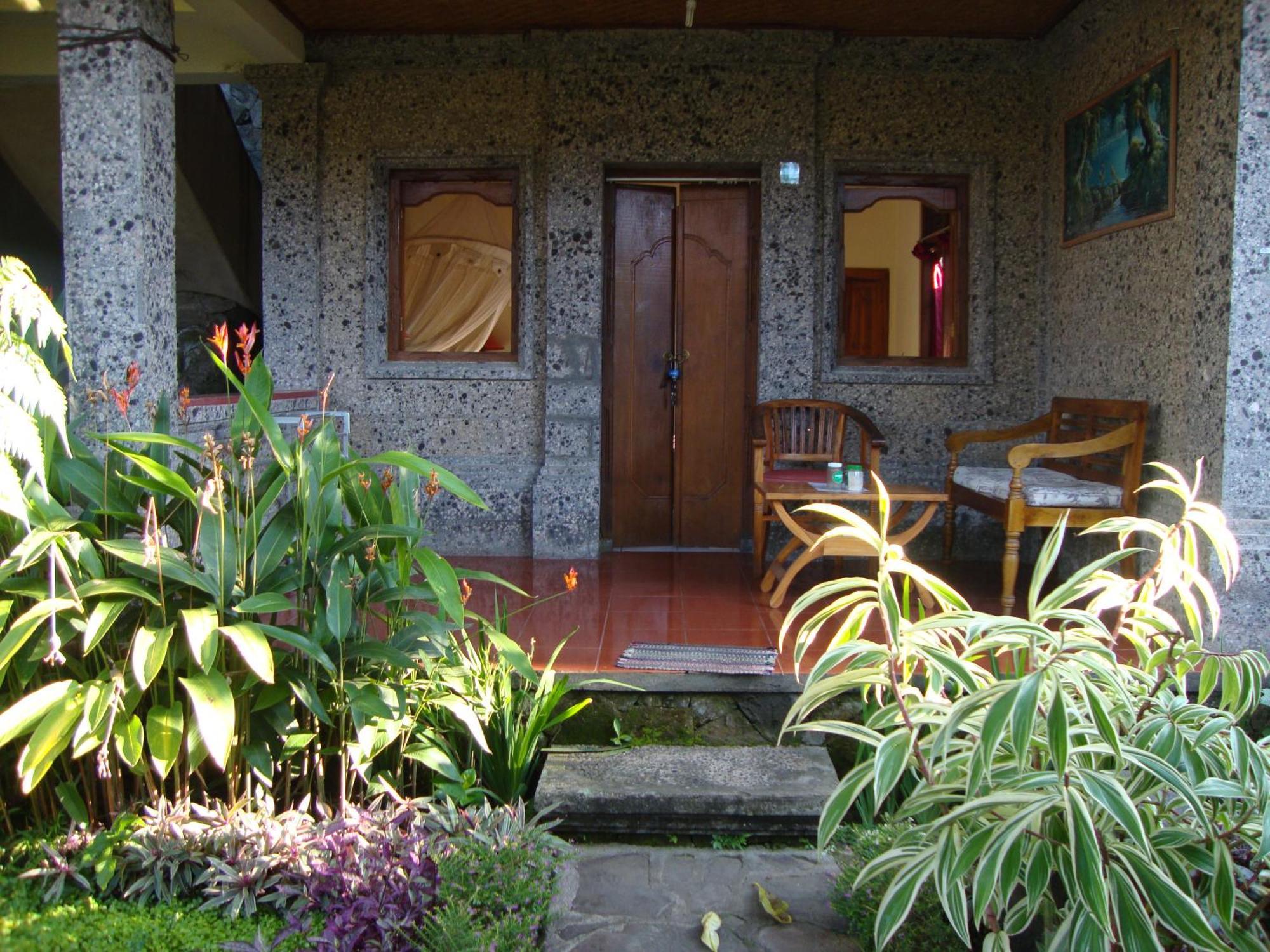 Gusti Home Stay Ubud Quarto foto