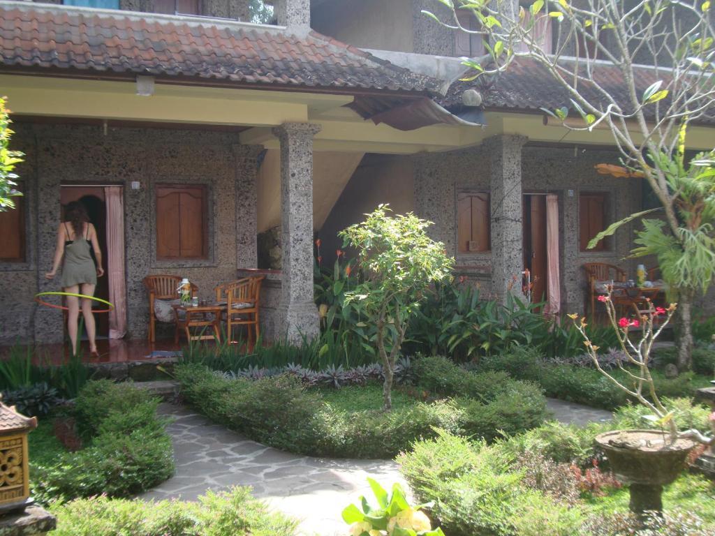Gusti Home Stay Ubud Exterior foto