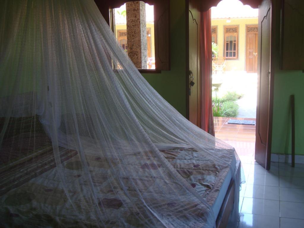 Gusti Home Stay Ubud Quarto foto