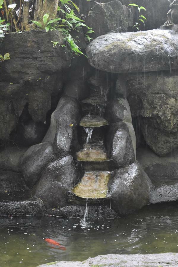 Gusti Home Stay Ubud Exterior foto